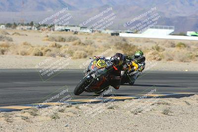 media/Jan-10-2025-CVMA Friday Practice (Fri) [[489e0da257]]/Group 4 and Trackday/Session 2 (Turn 4 Inside)/